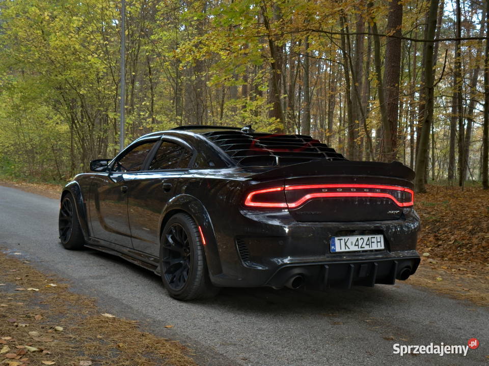 Dodge Charger RT 64 Scatpack widebody ambiente Kielce