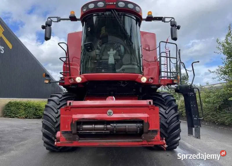 Kombajn zbożowy CASE 9010 heder z wózkiem Olsztyn