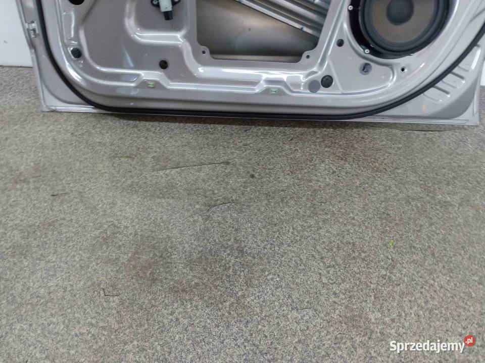 DRZWI PRAWE PRZÓD Skoda Superb II 20082015 Karoseria