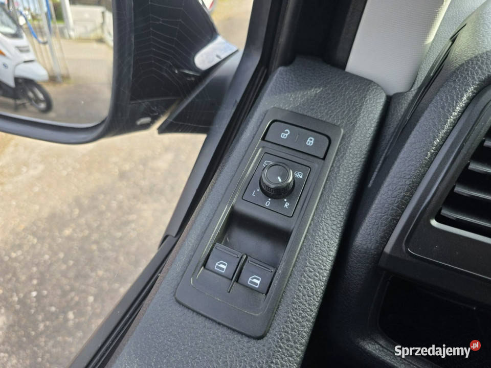 Volkswagen Multivan 20 TDI 150 DSG Nawigacja aluminiowe felgi