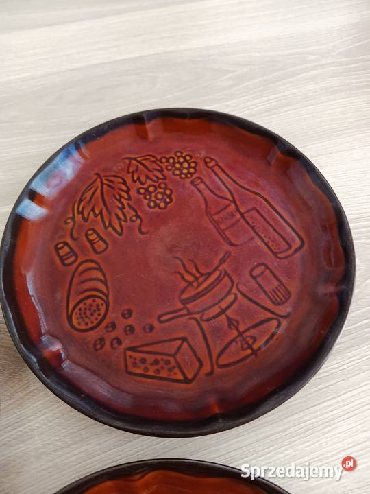 Zestaw brązowych talerzy śniadaniowych porcelit małopolskie Kraków