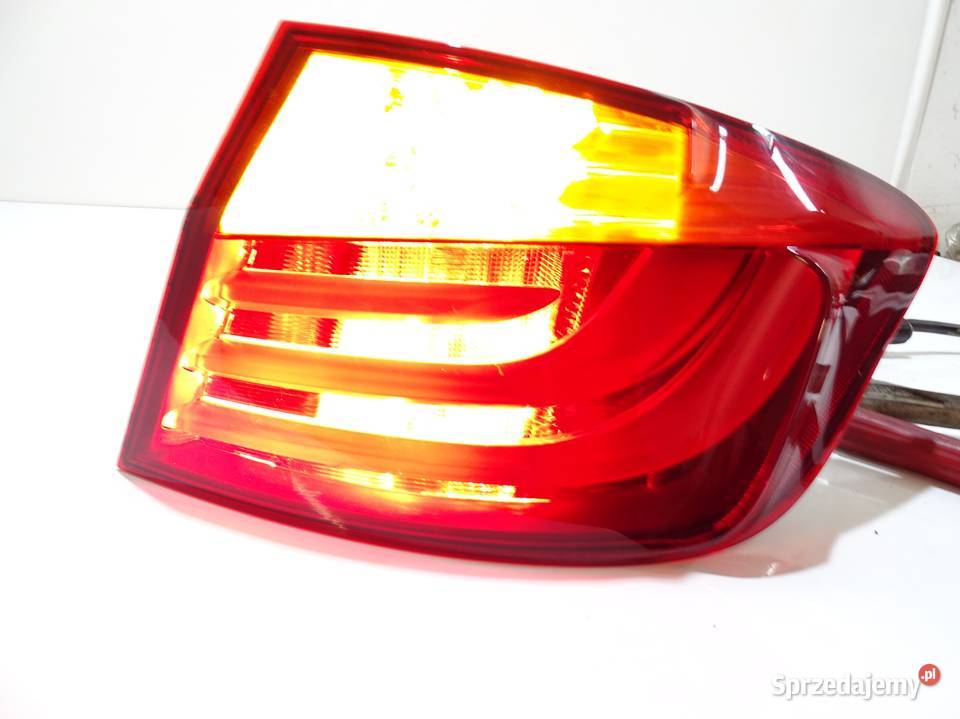 LAMPA PRAWA TYLNA BMW F10 OE TYŁ osobowe lubelskie Strzyżewice