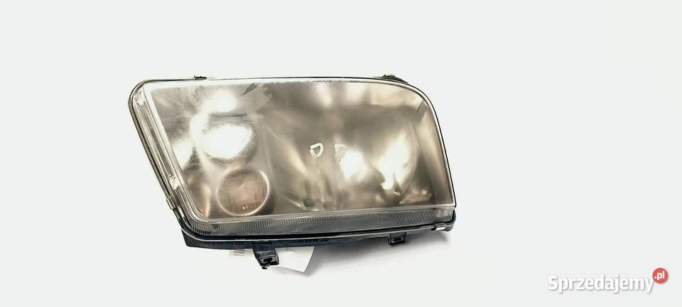LAMPA PRAWA PRZÓD VOLKSWAGEN BORA Pozostałe Lipno