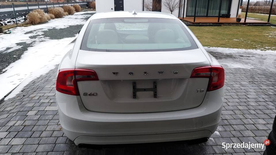 Volvo s60 T5 2015 uszkodzony silnik 216000km S60 Kończyce