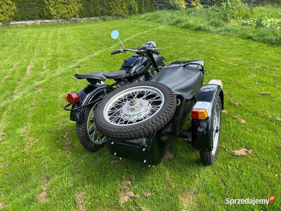 Sprzedam motocykl Ural z bocznym wózkiem