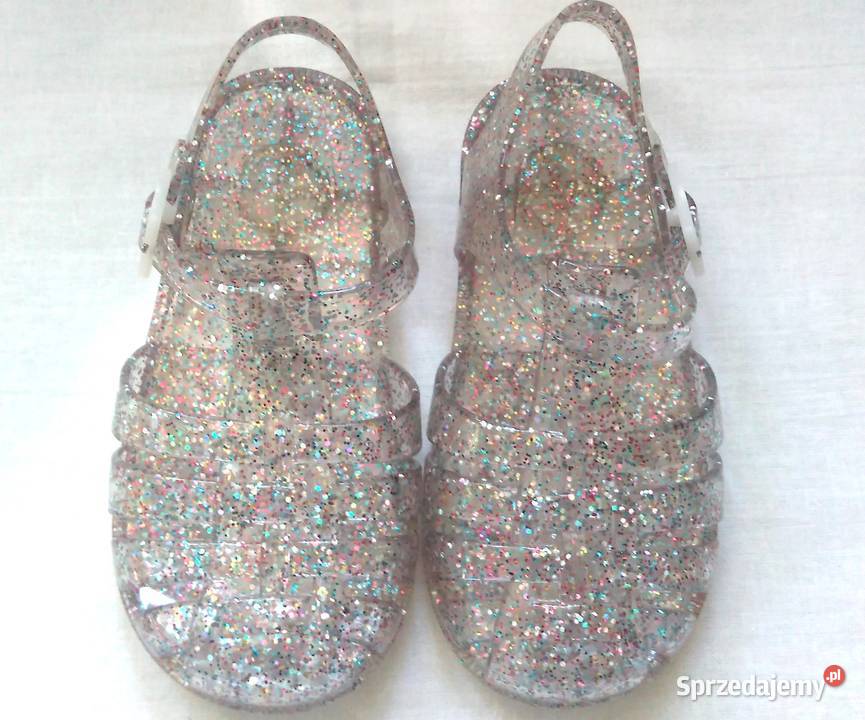 Buty dziecięce Sandałki dziewczęce r 24 wiek 153 sprzedam