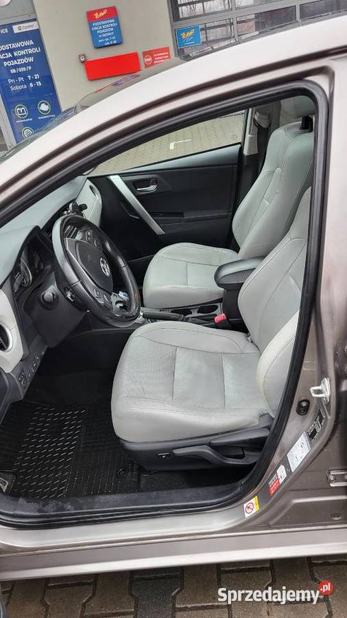 Toyota Auris Hybrid 2013 śląskie
