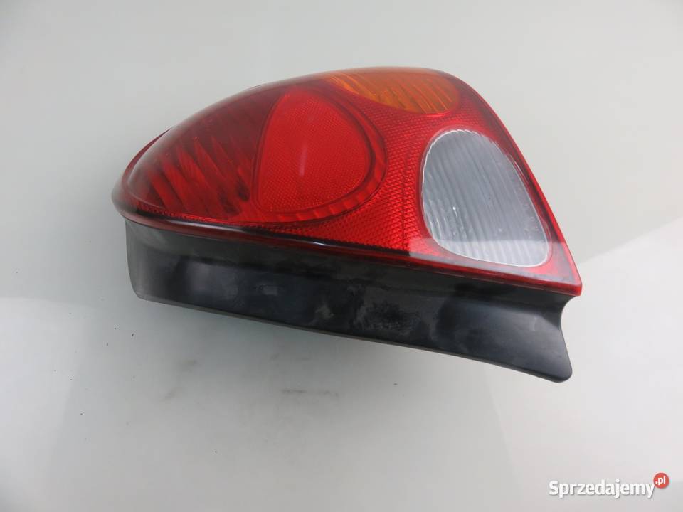 LAMPA PRAWA TYLNA TOYOTA COROLLA E11 lift