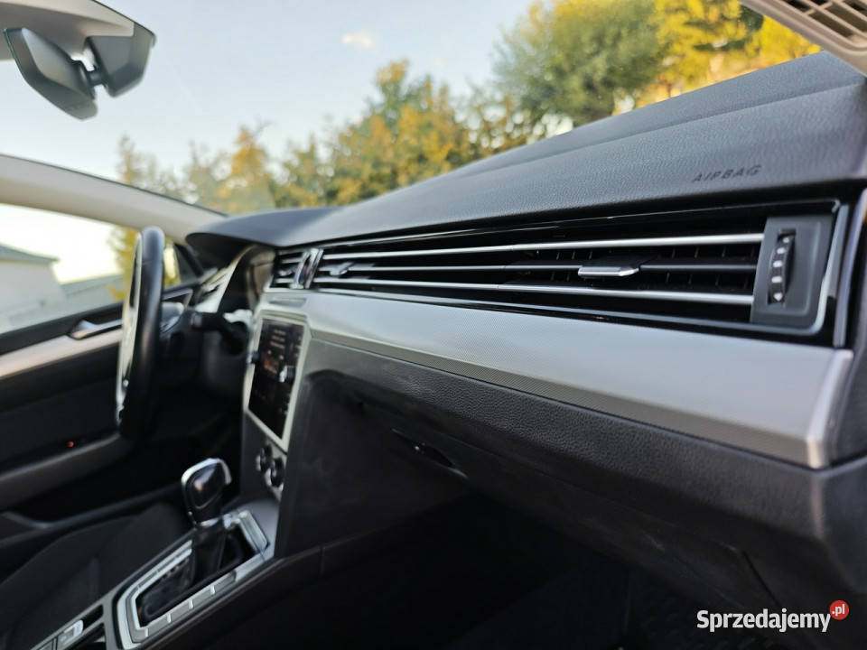 Volkswagen Passat B8 20142023 Sadlno