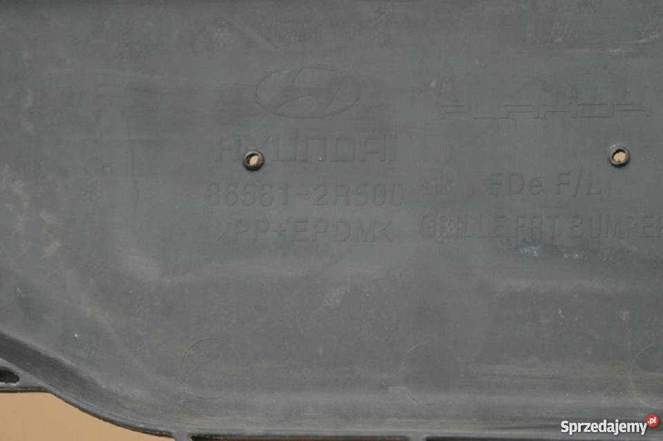 HYUNDAI i30 i 30 I 1 LIFT KRATKA ŚRODKOWA osobowe Bieleń