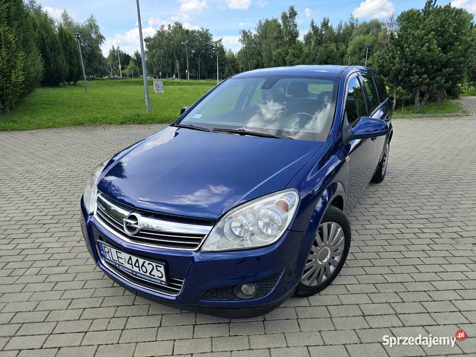 Opel Astra 13 CDTi LIFT klima 2010 Fajny stanBEZ CD Rzeszów sprzedam