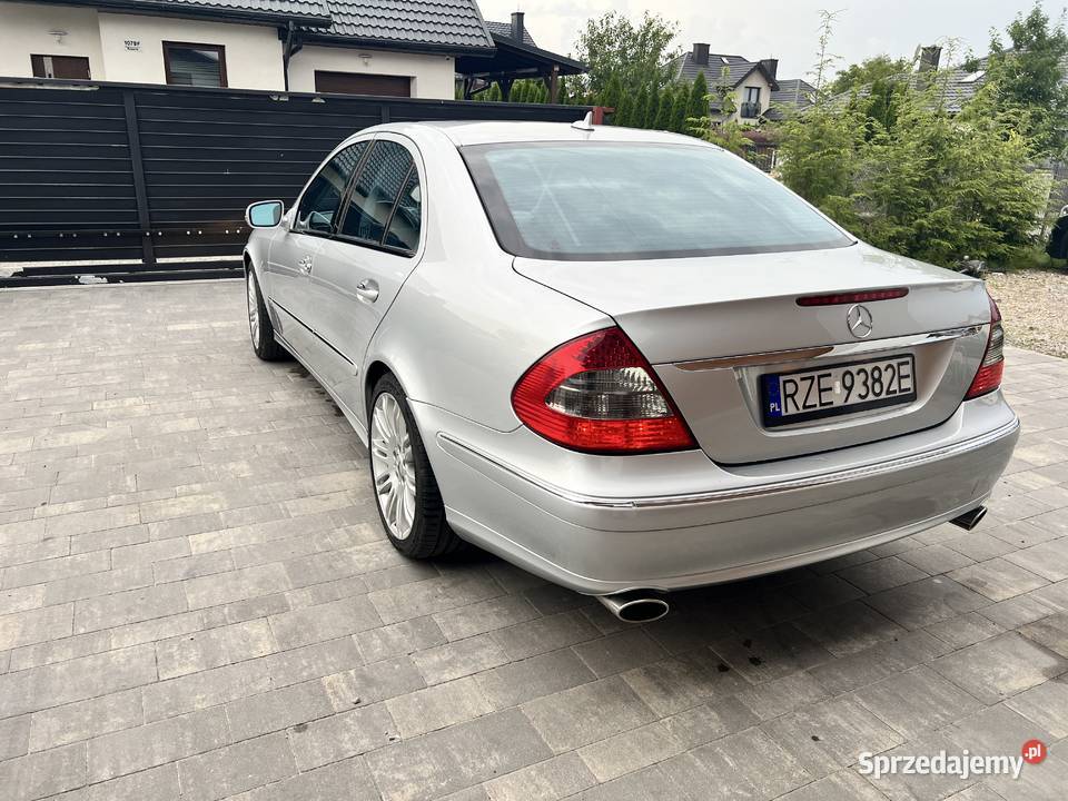MercedesBenz Klasa E E 550 AVANTGARDE