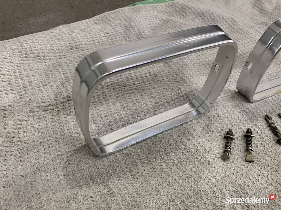 Chrom ramki lamp Fiat 126p aluminiowe oryginalne środek Kraków