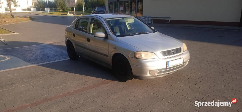Opel Astra pierwszego posiadacza świeże OC i Waganiec