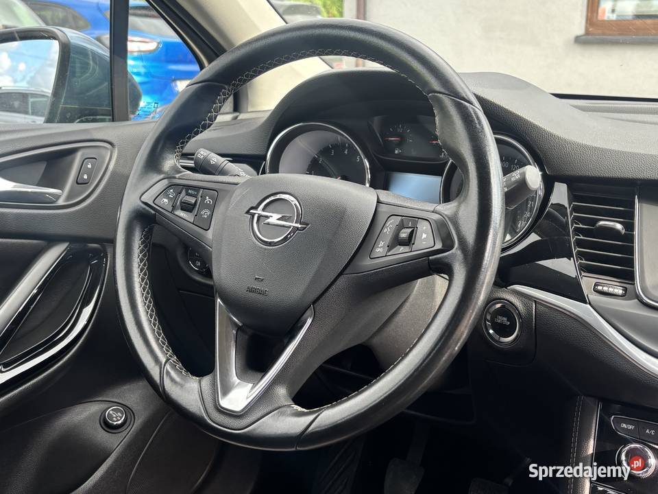 Opel Astra K 2016r Gwarancja garażowany Paniówki