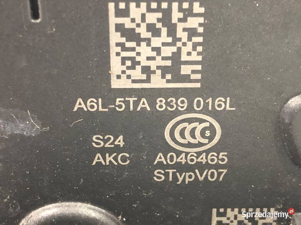 ZAMEK DRZWI PRAWY TYŁ SEAT ARONA Hatchback podkarpackie