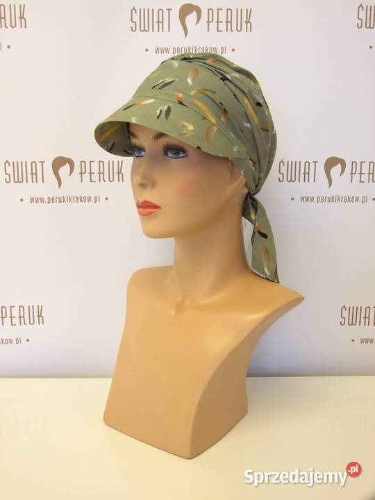 Turban z daszkiem i wiązaniem Jędrzejów Nakrycia głowy świętokrzyskie