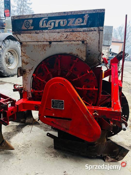 Sadzarka do ziemniaków dwurzędowa Czeska AGROZET Siewniki i sadzarki Siewniki i sadzarki sprzedam