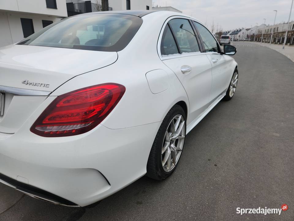 Mercedes C300 4MATIC 2018r AMG pakiet 1991cm3
