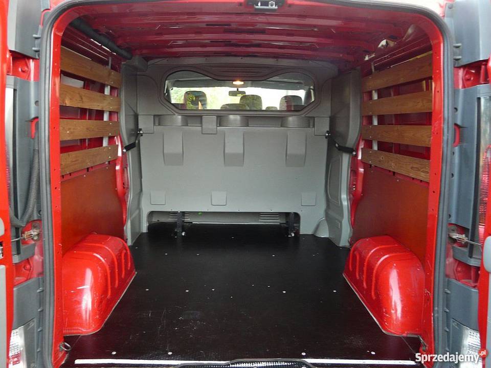 OPEL VIVARO 19 DTI długi long osób Holenderka Rok produkcji 2003 Kielce