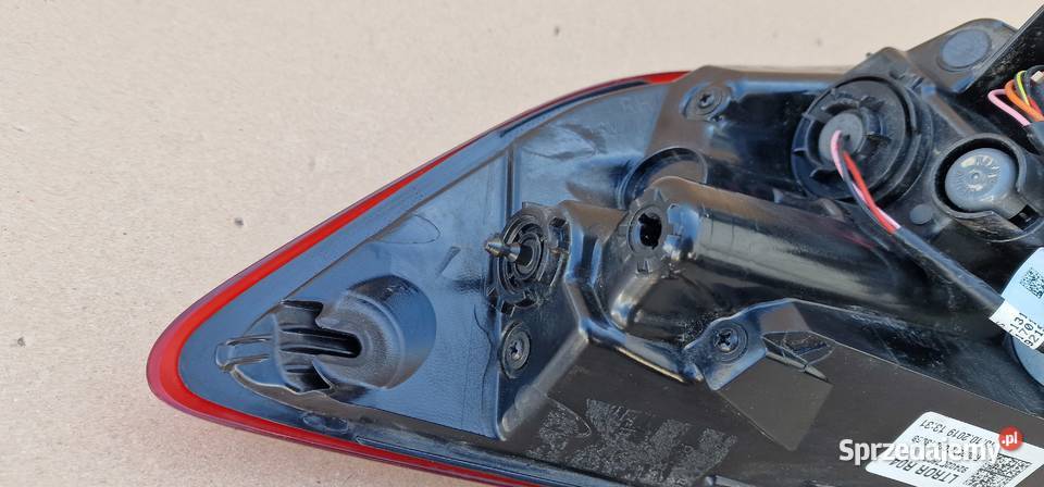 HYUNDAI TUCSONII LIFT 3III LAMPA TYŁ TYLNA PRAWA Bieleń sprzedam