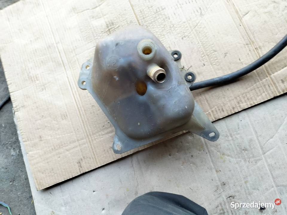 AUDI 80B3 80 B3 8A0121403A KOREK ZBIORNICZEK Zbiorniki wyrównawcze