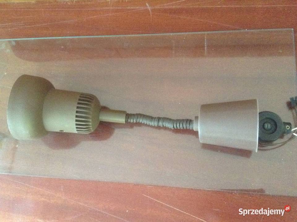 Klosz z regulowaną wysokością zwisu lata PRLu