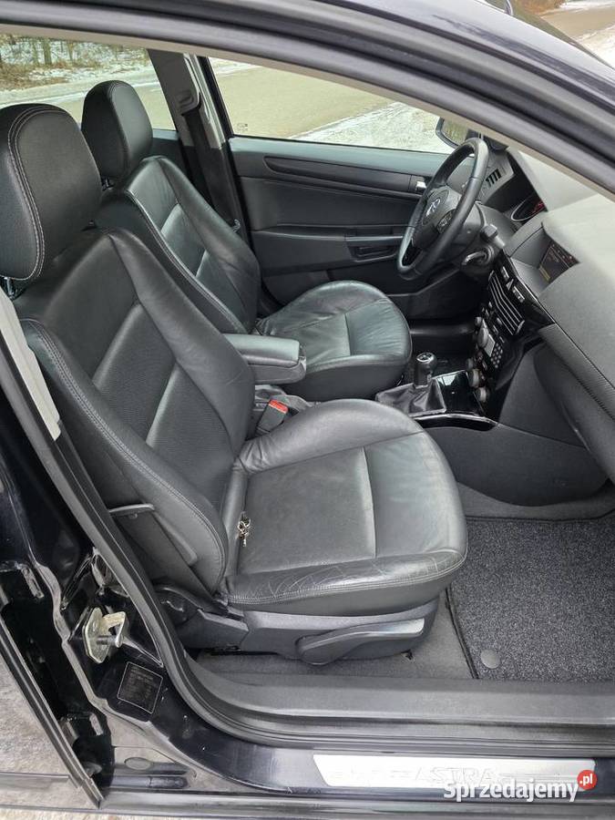 Zadbana Astra H kombi 18 140 1800cm3 Astra Gomunice