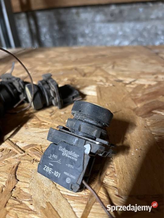 Przycisk sterowania hydraulika Zetor