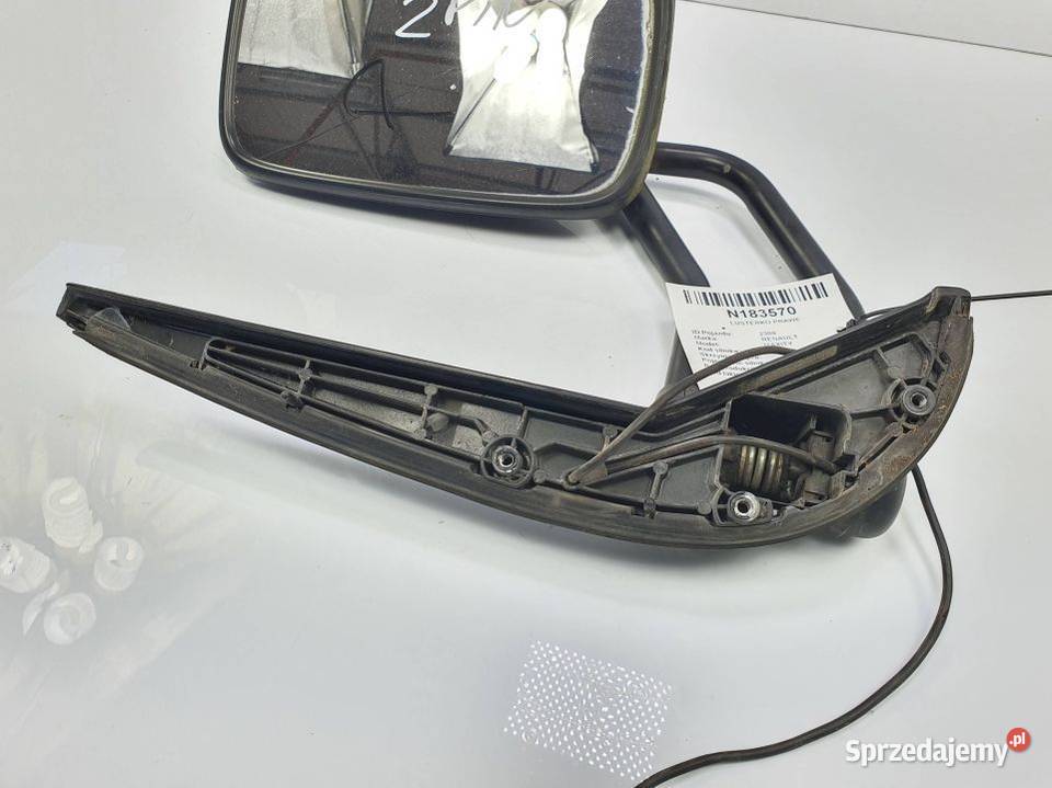 LUSTERKO PRAWE RENAULT MAXITY