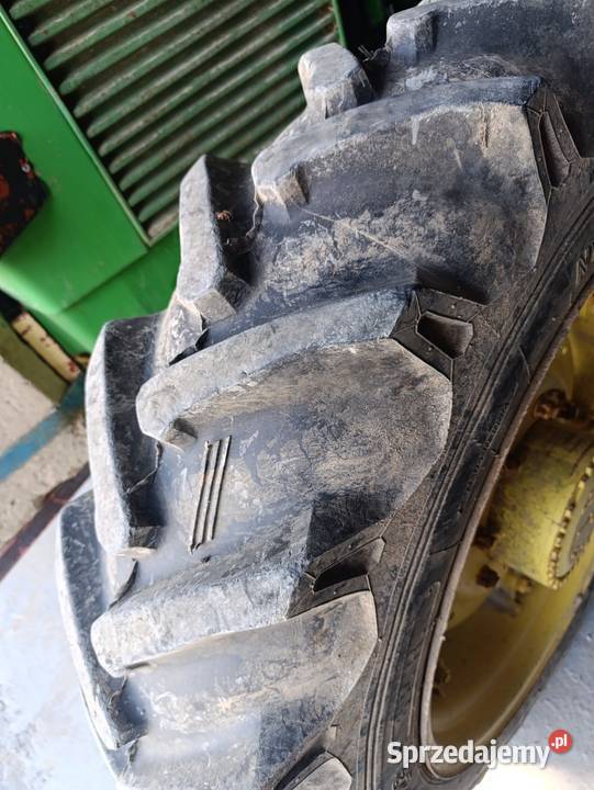 Sprzedam ciągnik John Deere 2140 Celiny sprzedam