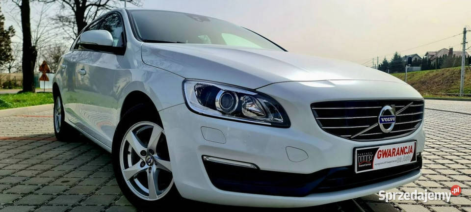 Volvo V60 POLARDYNAMIC GEARTRONIC Full światła do jazdy dziennej Więcławice Stare