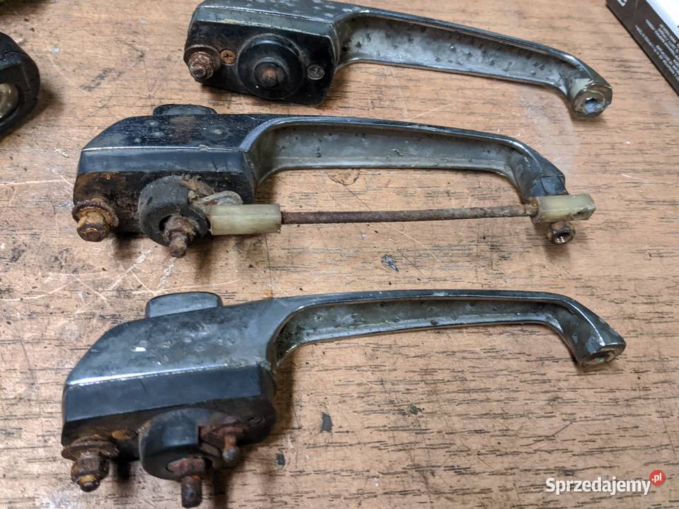 Fiat 125p klamki zewnetrzne 68