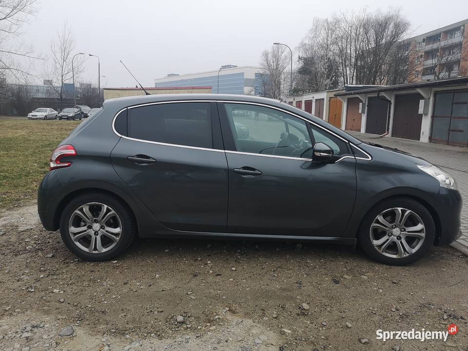 Sprzedam peugeot 208 Hatchback