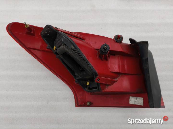 Lampa Prawy Tył Tylna Prawa Peugeot 407 SW Kombi