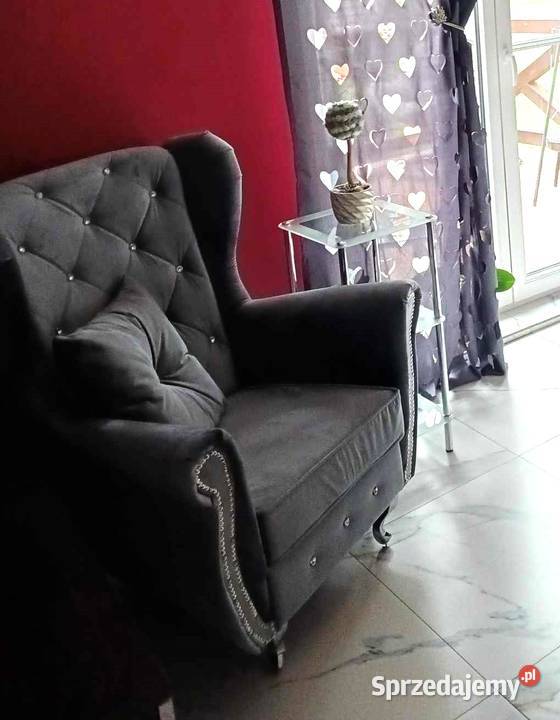 Fotel z poduszką Uszak Chesterfield Glamour