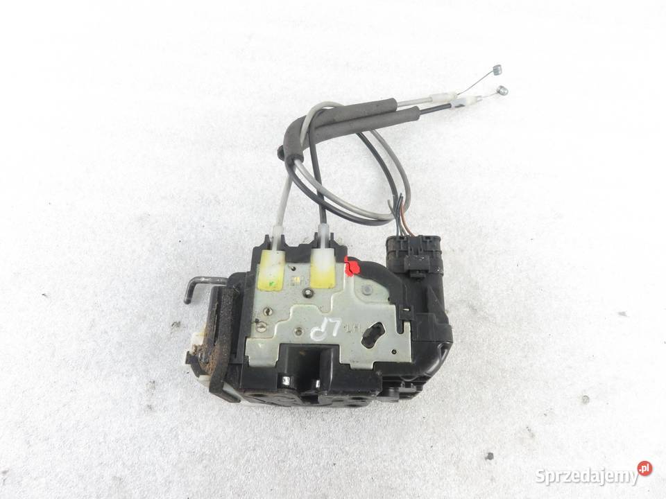 ZAMEK LEWY PRZEDNI HYUNDAI i20