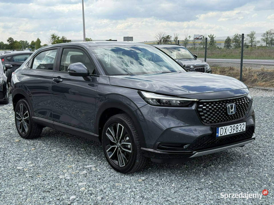 Honda HRV 15 16V iVTEC iMMD eHEV 107 2024 6 III nieuszkodzony Wojkowice