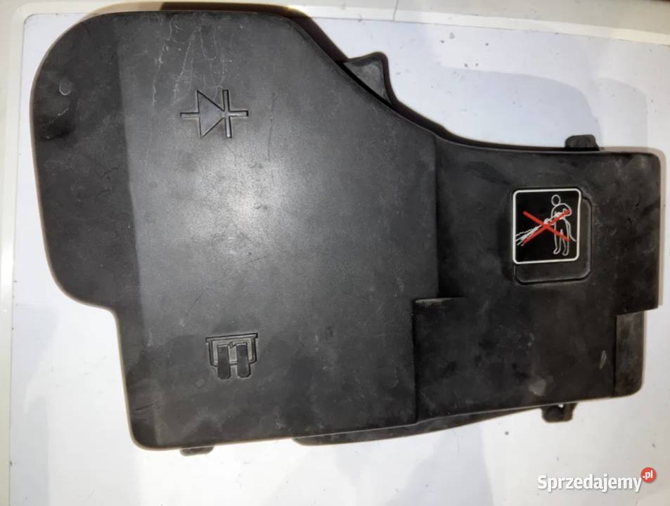 Pokrywa bezpieczników Peugeot 407 16 HDI Pozostałe wielkopolskie