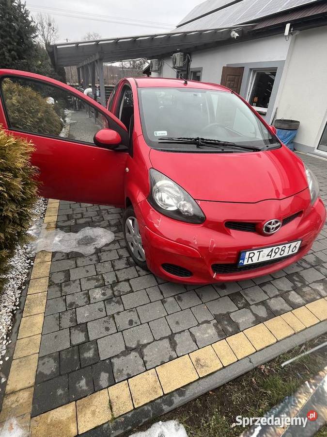 Toyota aygo 10 2011r manualna