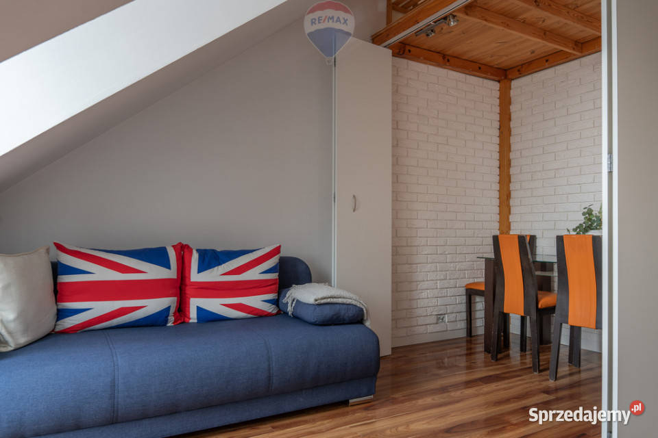 KLIMATYCZNE JASNE CICHE AŻ 45 M2 PODŁODZE