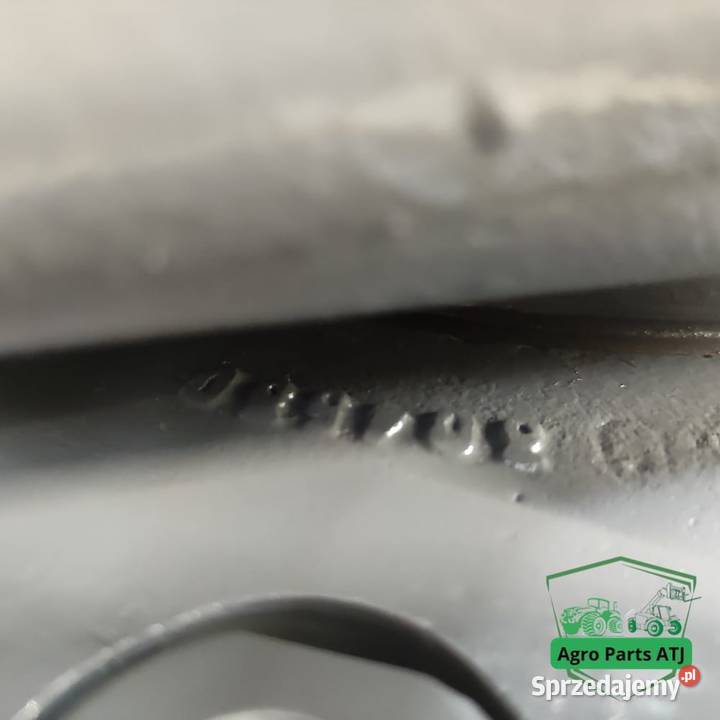 Zwolnica Zwrotnica Piasta 931303220200 Półoś Ciechanowiec sprzedam