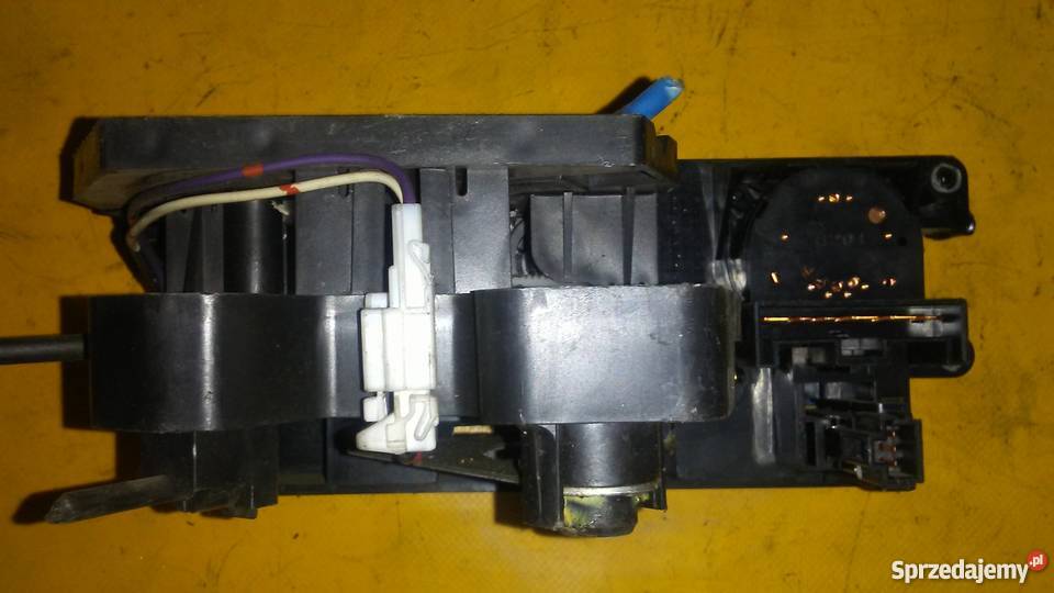 panel nawiewu Nissan Micra K11 Piotrków Trybunalski