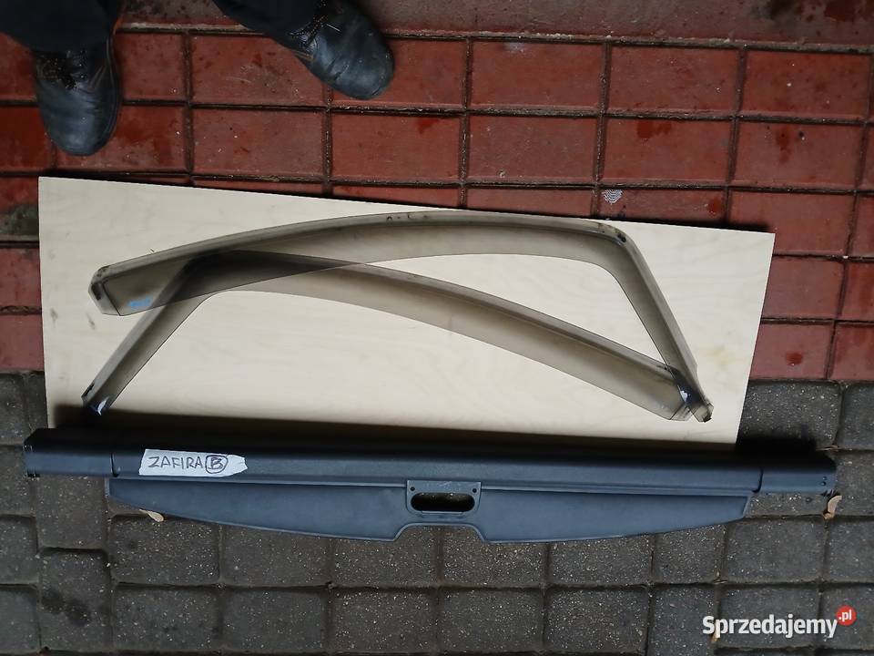 Roleta bagażnika i owiewki Opel zfira B