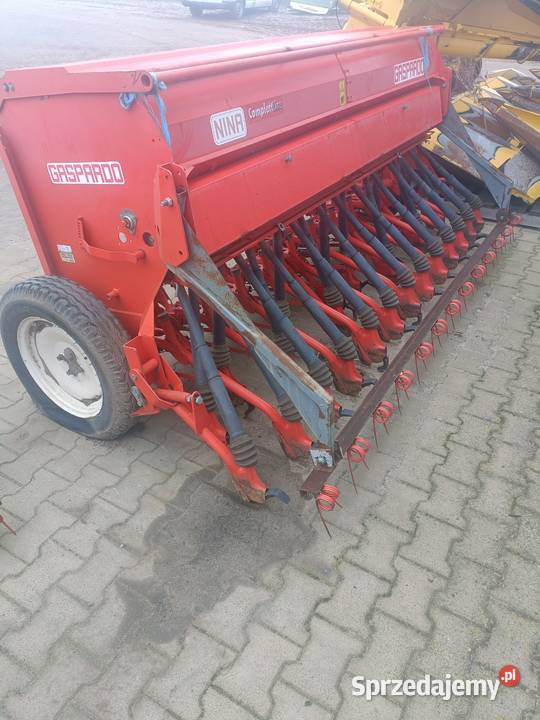 Siewnik Amazone talerzowy 3 m Leszno