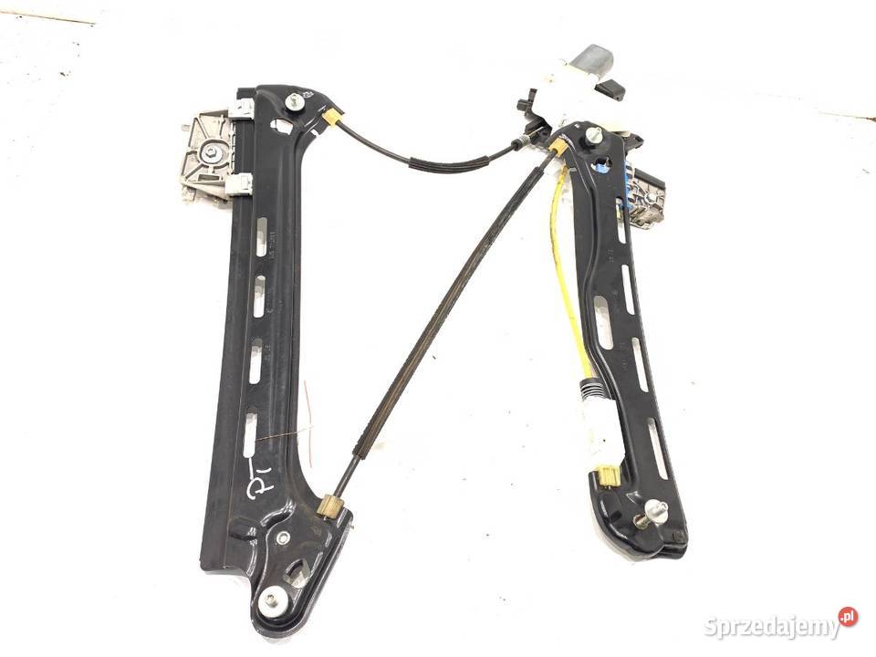 PODNOŚNIK SZYBY PRAWY TYŁ MERCEDES C218