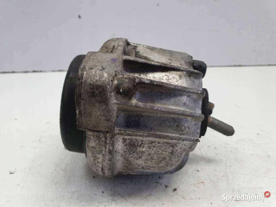 BMW E90 20 D PODUSZKA SILNIKA N47 139811 Chełm