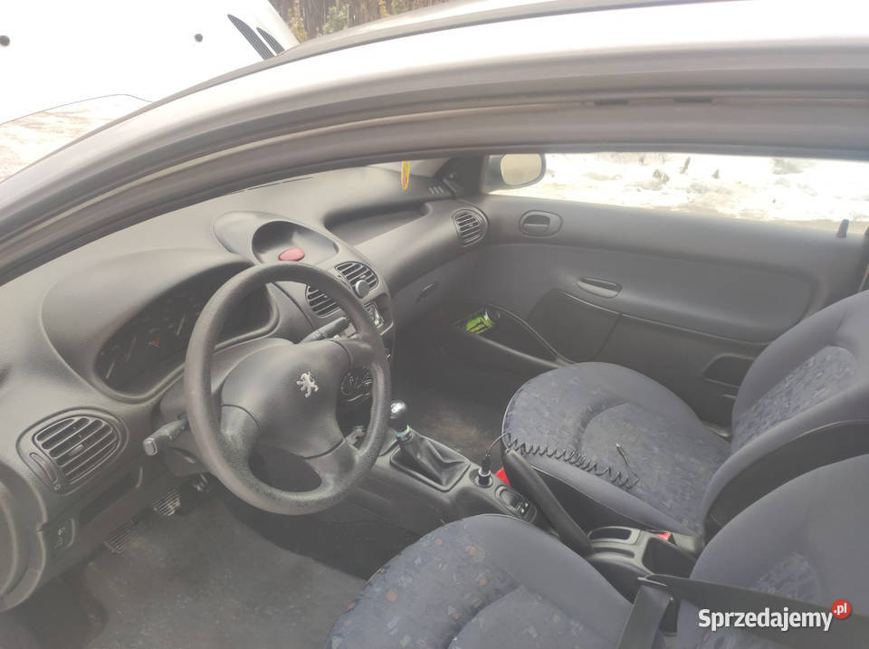 Peugeot 206 11 benzyna 2000 sprawny dokumenty Ząbki