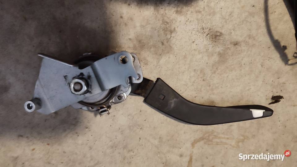 MECHANIZM OPUSZCZANIA FOTELA AUDI A 3 8 P Fotele i kanapy Wrocław