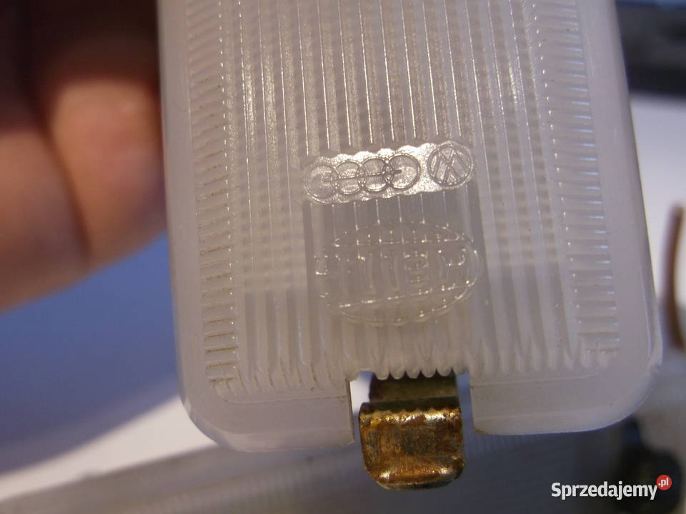 Lampka podsufitki Volkswagen Golf II GTI G60 osobowe Części Sobieska Wola Pierwsza